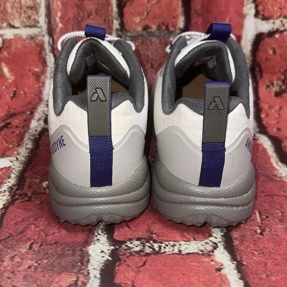 Anodyne Women's White Blue Sneakers Size 6W